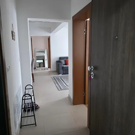 Apartment Real